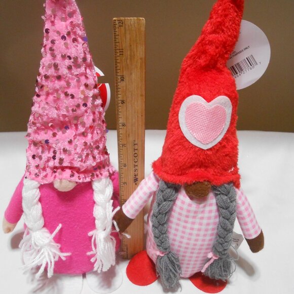 2 NEW Valentine's Day Decorative weighted Gnomes pink & red w/ braids 15" ππ - Picture 9 of 9